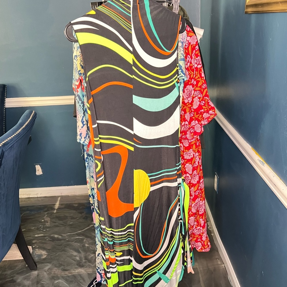 Multi Colored Dress w side split - Picture 2 of 4